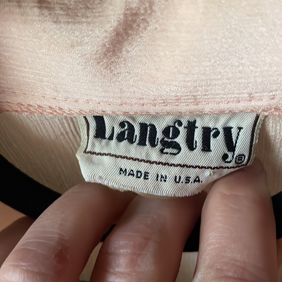 Vintage pink button down long sleeve blouse by Langtry - Picture 5 of 7